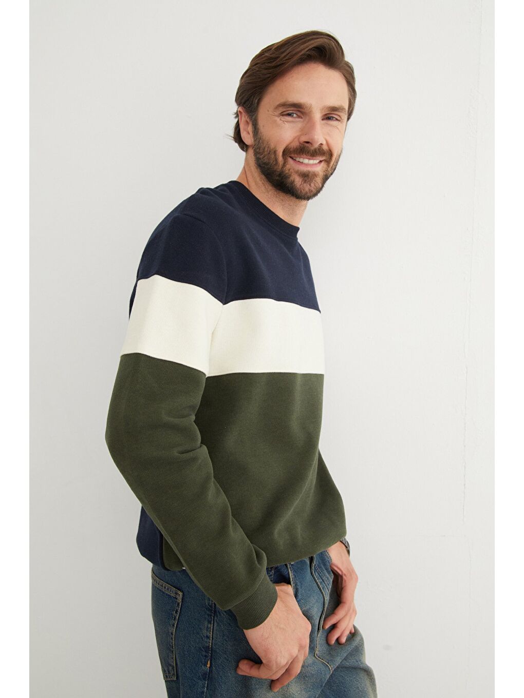 Lacivert Renk Bloklu Fitilli Bisiklet Yaka Sweatshirt-1