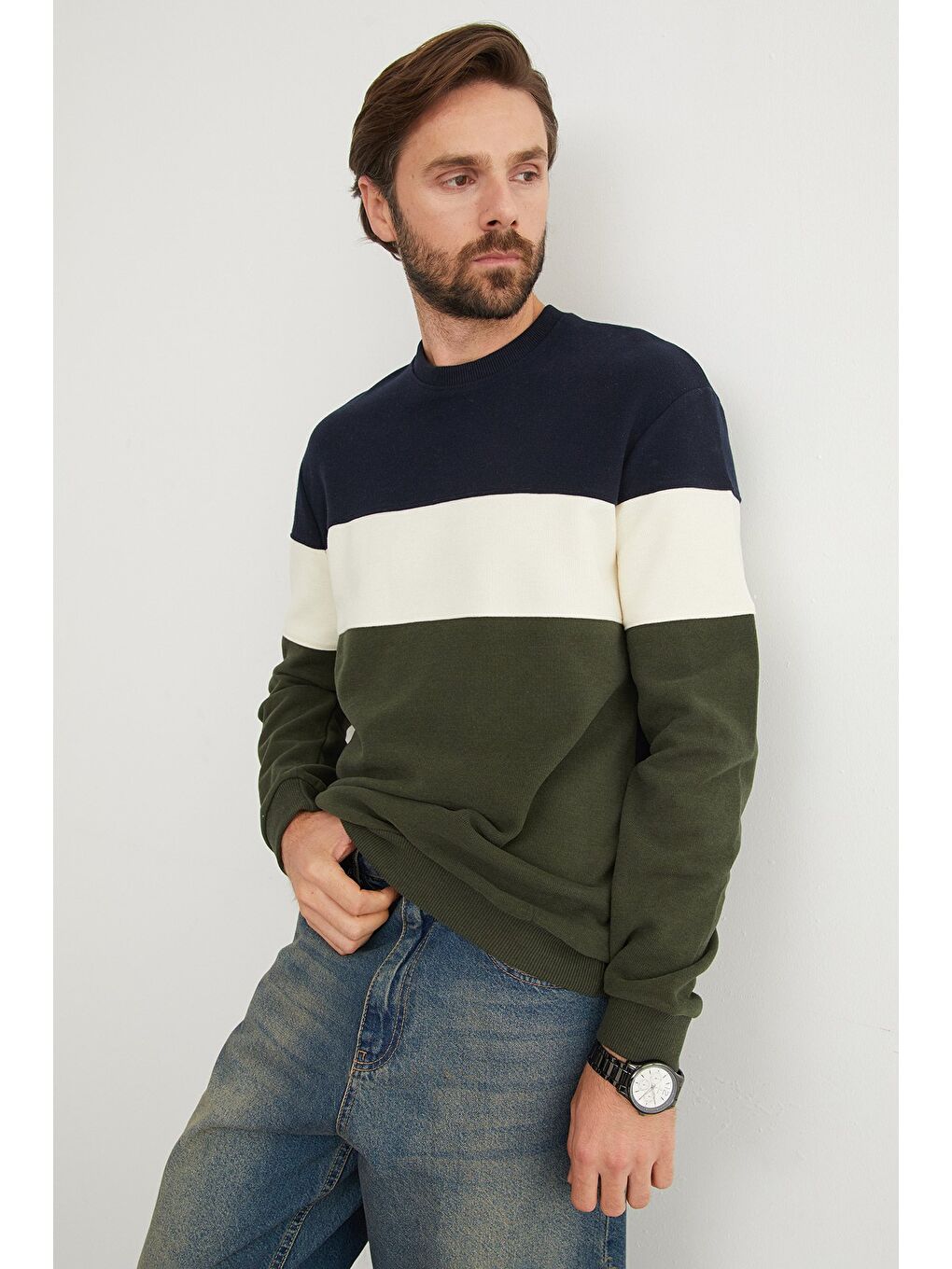 Lacivert Renk Bloklu Fitilli Bisiklet Yaka Sweatshirt-4