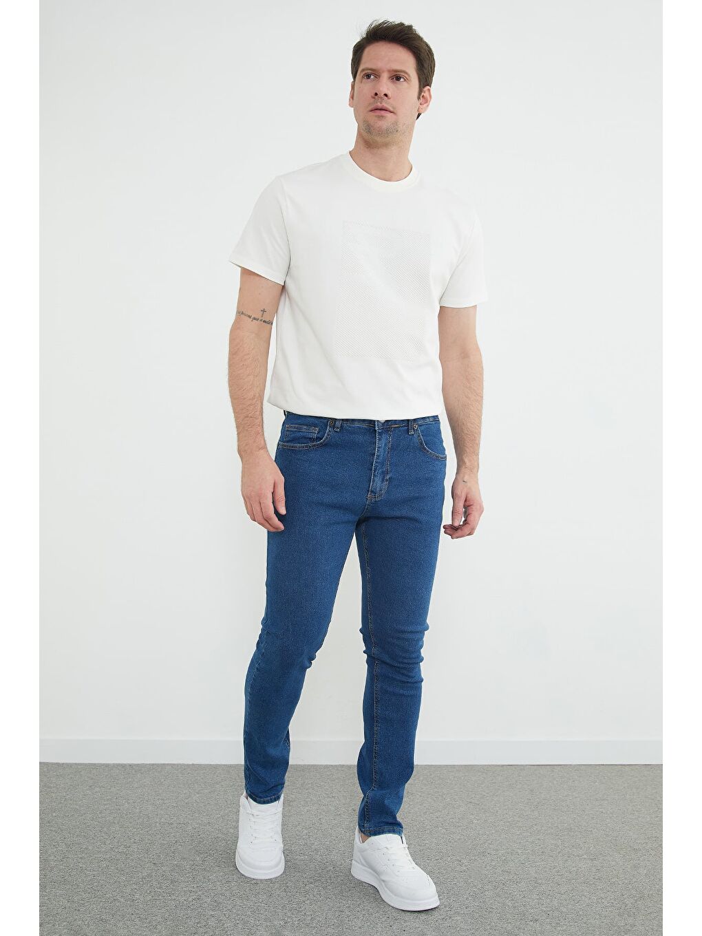 Mavi Düğmeli Fermuarlı Regular Fit Jean-4