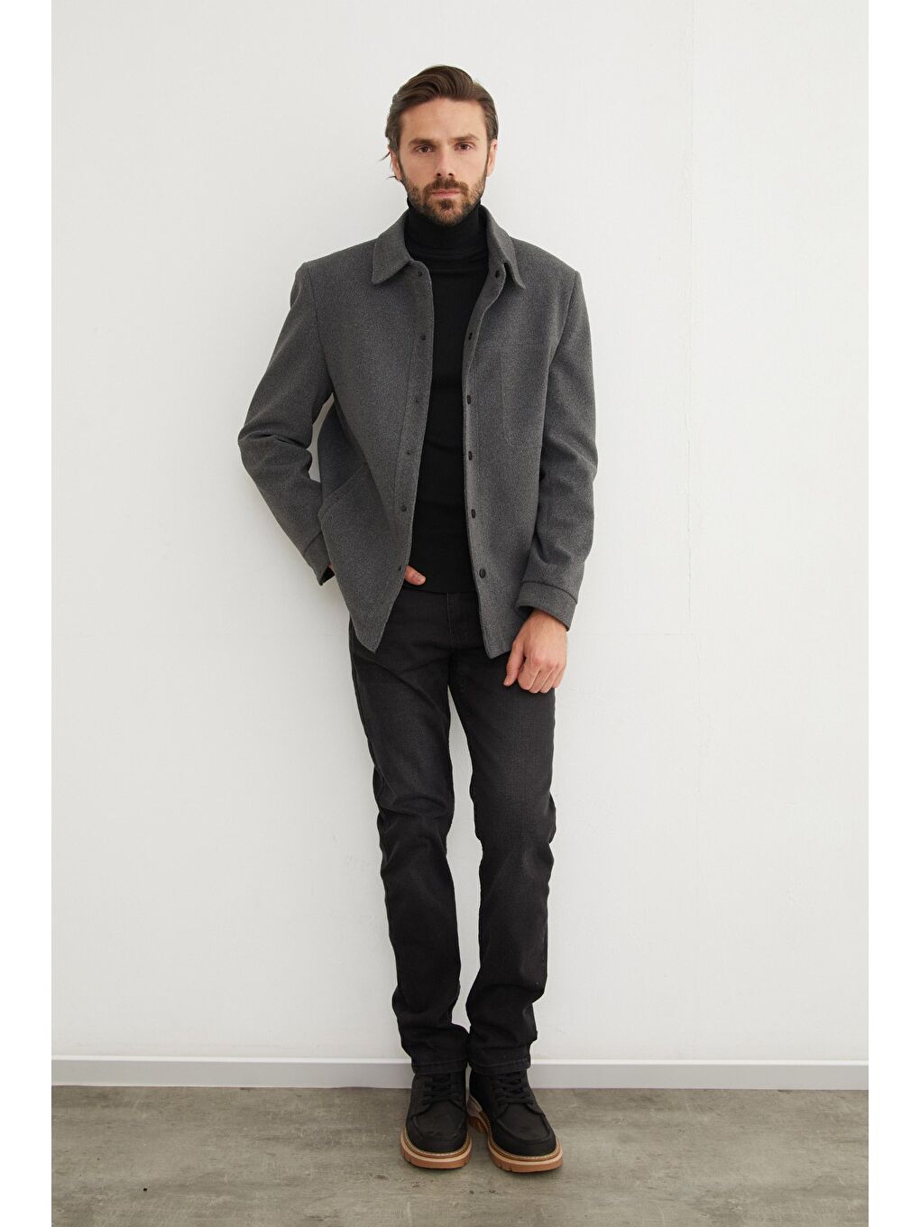 Antrasit Çift Cepli Çıtçıtlı Kaşe Kaban-2