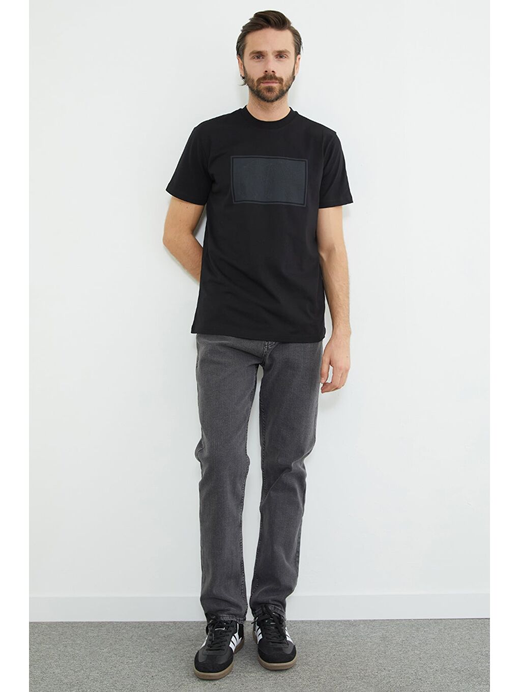 Siyah Baskılı Bisiklet Yaka Tişört-3