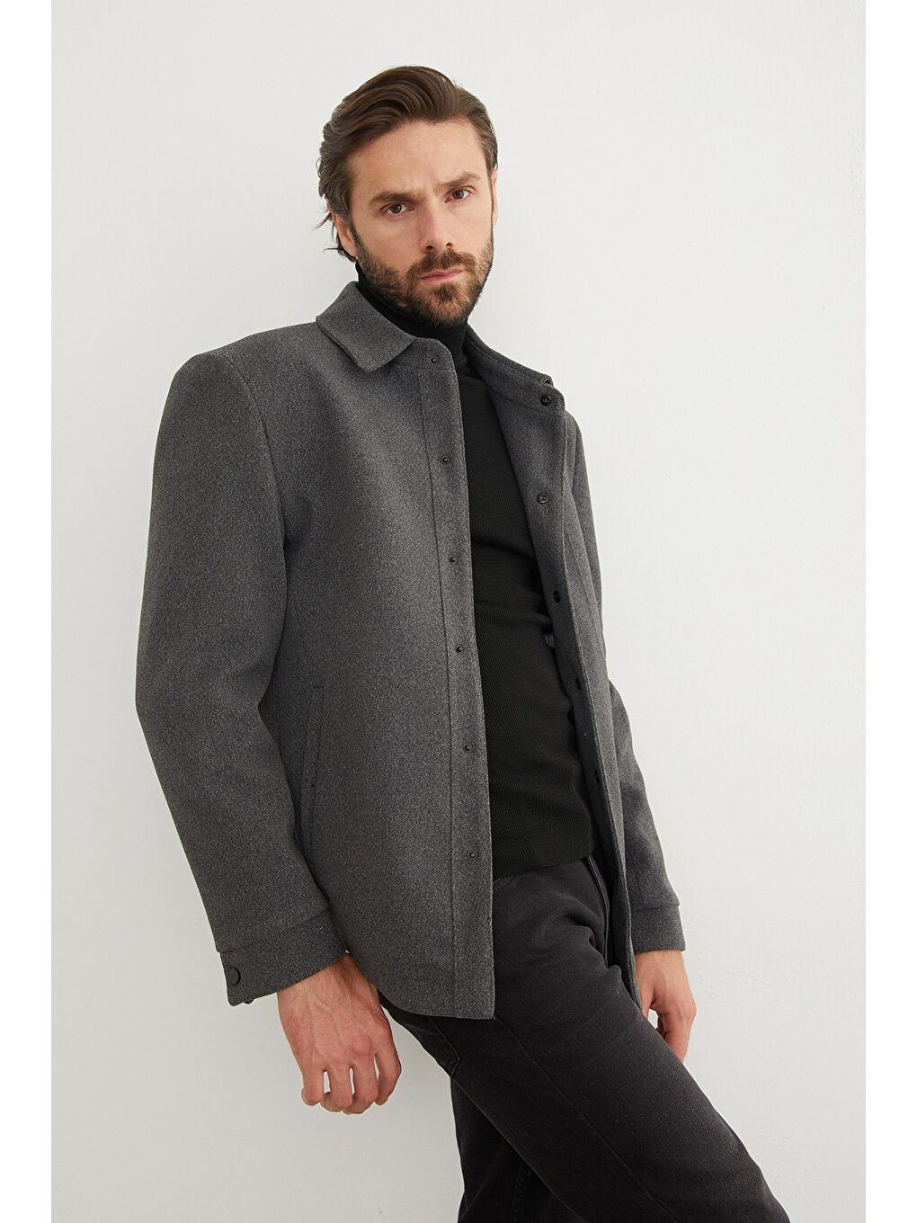 Antrasit Çift Cepli Çıtçıtlı Kaşe Kaban-4