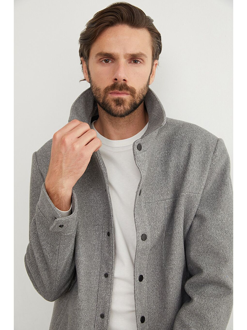 Gri Çift Cepli Çıtçıtlı Kaşe Kaban