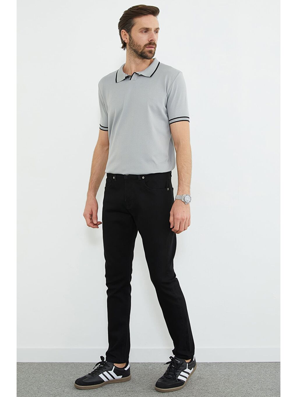 Siyah Düğmeli Fermuarlı Regular Fit Jean-4