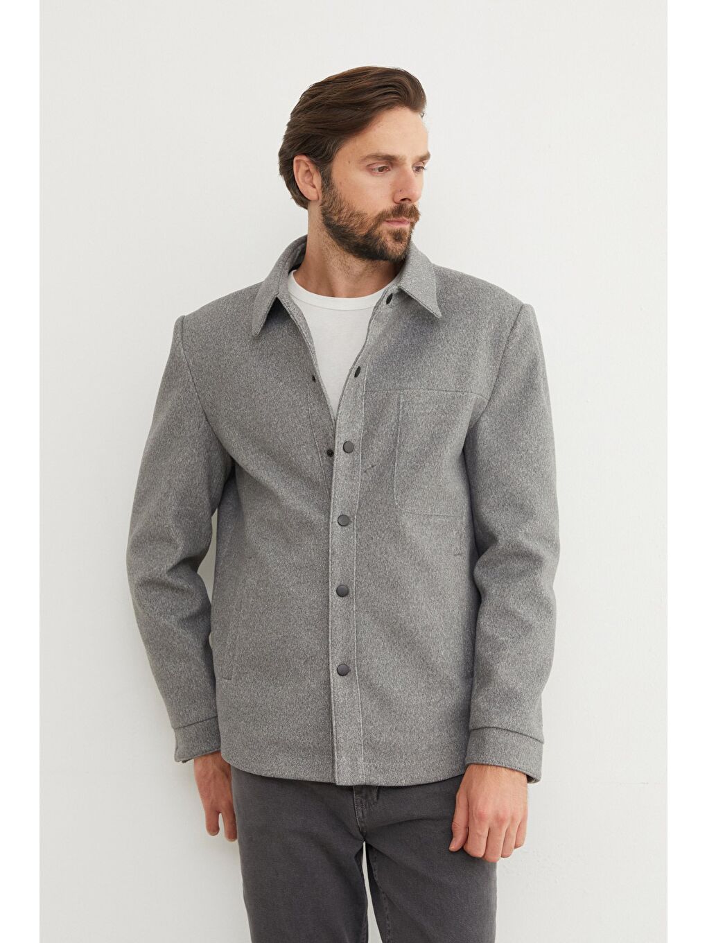 Gri Çift Cepli Çıtçıtlı Kaşe Kaban-2