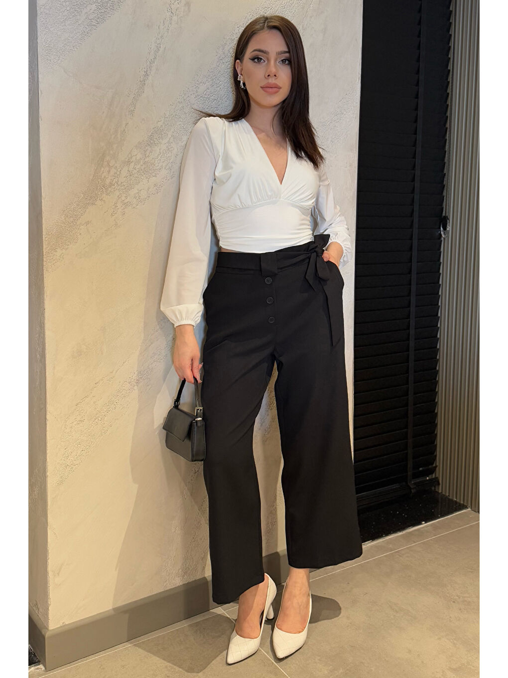 Siyah Bel Bağlamalı Büyük Beden Kadın Pantolon