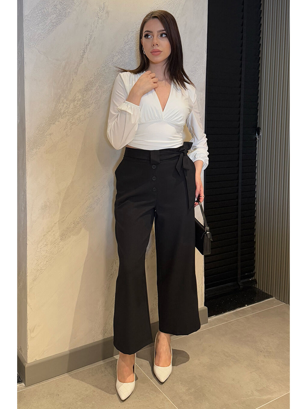 Siyah Bel Bağlamalı Büyük Beden Kadın Pantolon-1