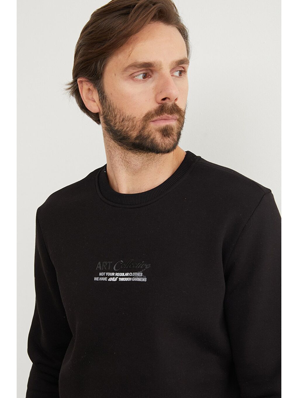 Siyah 3 İplik Art Collective Kabartma Baskılı Sweatshirt-4