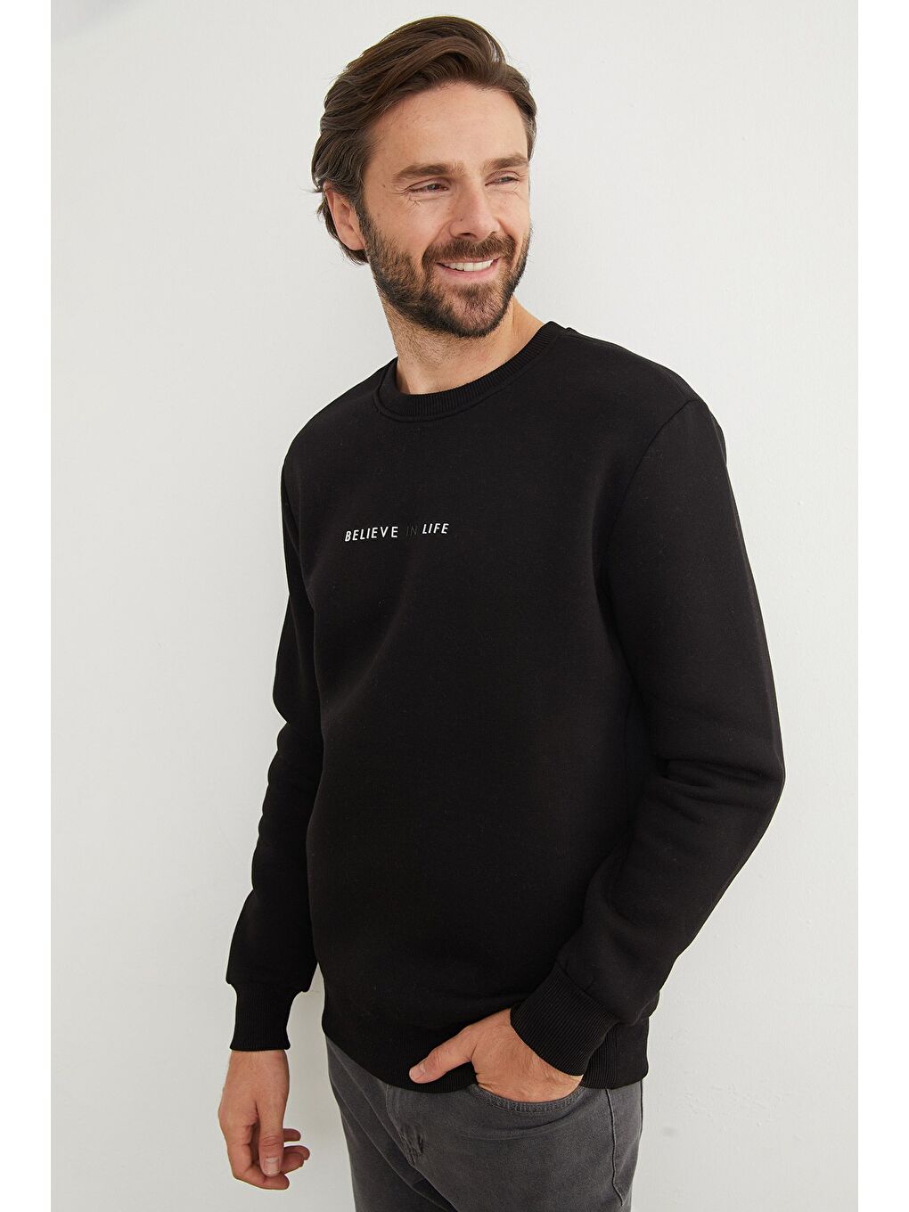 Siyah 3 İplik Believe In Life Kabartma Baskılı Büyük Beden Sweatshirt-4