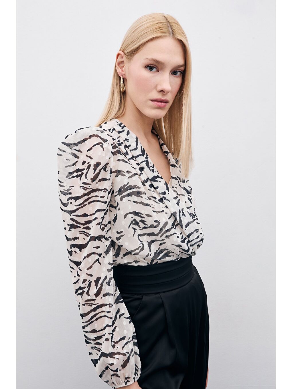 Puantiye Dokulu Bodysuit - Siyah-3