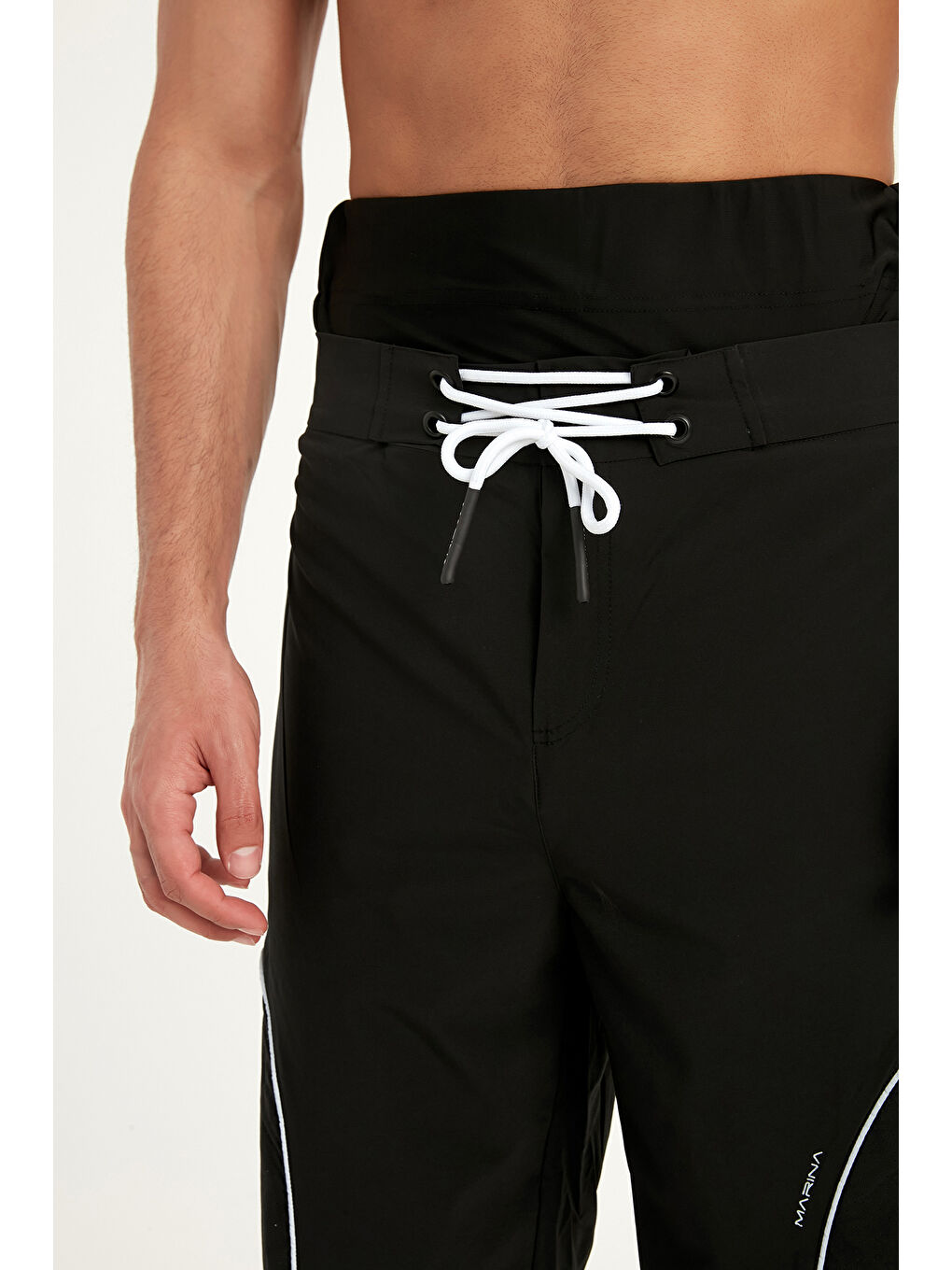 Siyah İç Taytlı, Hızlı Kuruyan, UPF50+ Korumalı Erkek Şort S2501-2-2