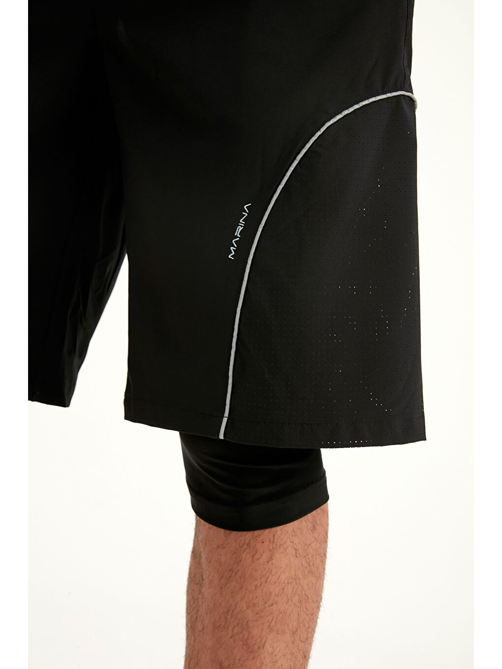 Siyah İç Taytlı, Hızlı Kuruyan, UPF50+ Korumalı Erkek Şort S2501-2-3