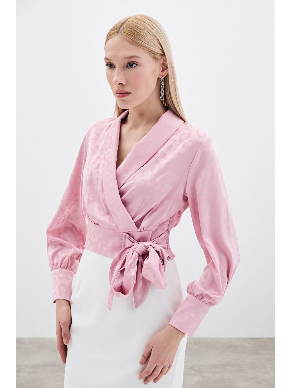 Yan Kuşaklı Saten Bluz - Pembe-3