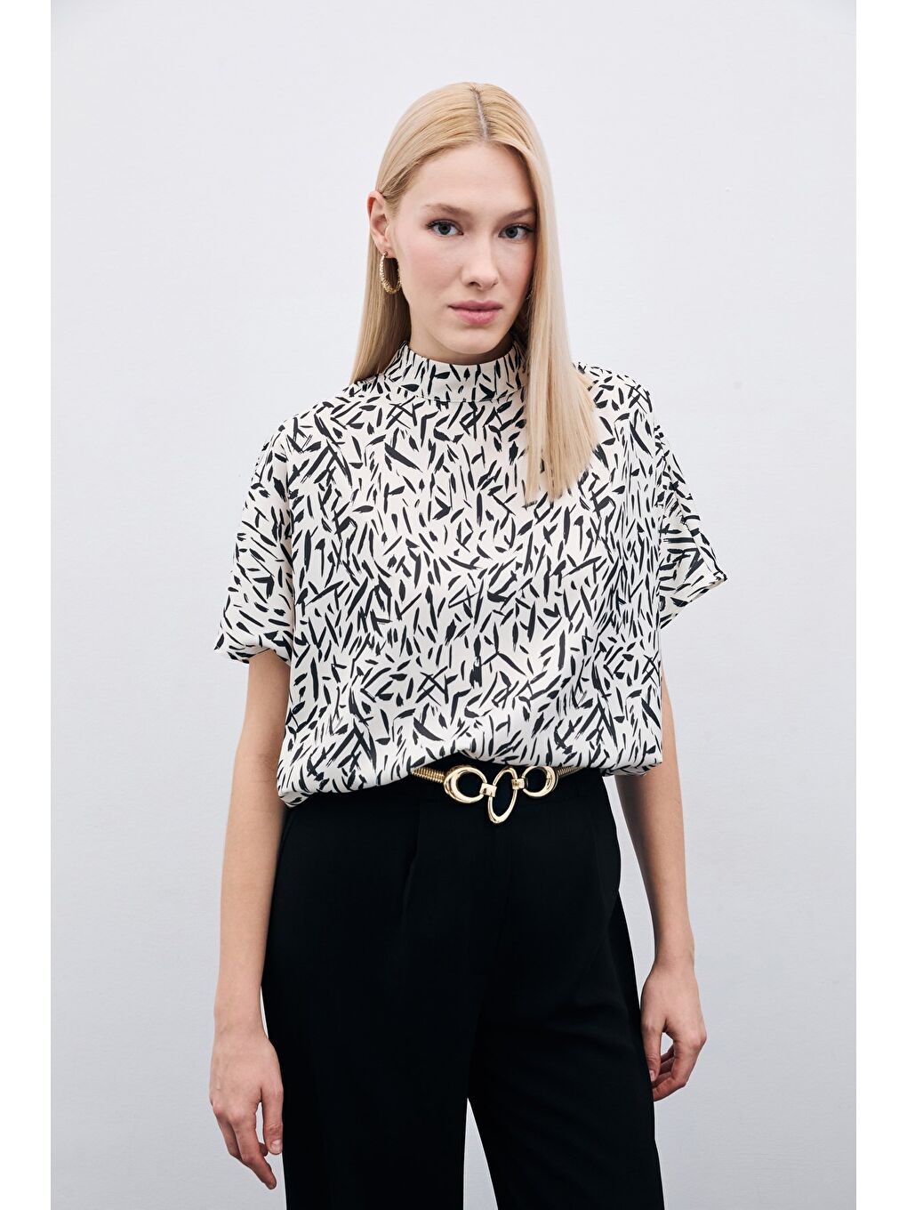 Yarasa Kol Desenli Bluz - Siyah-2