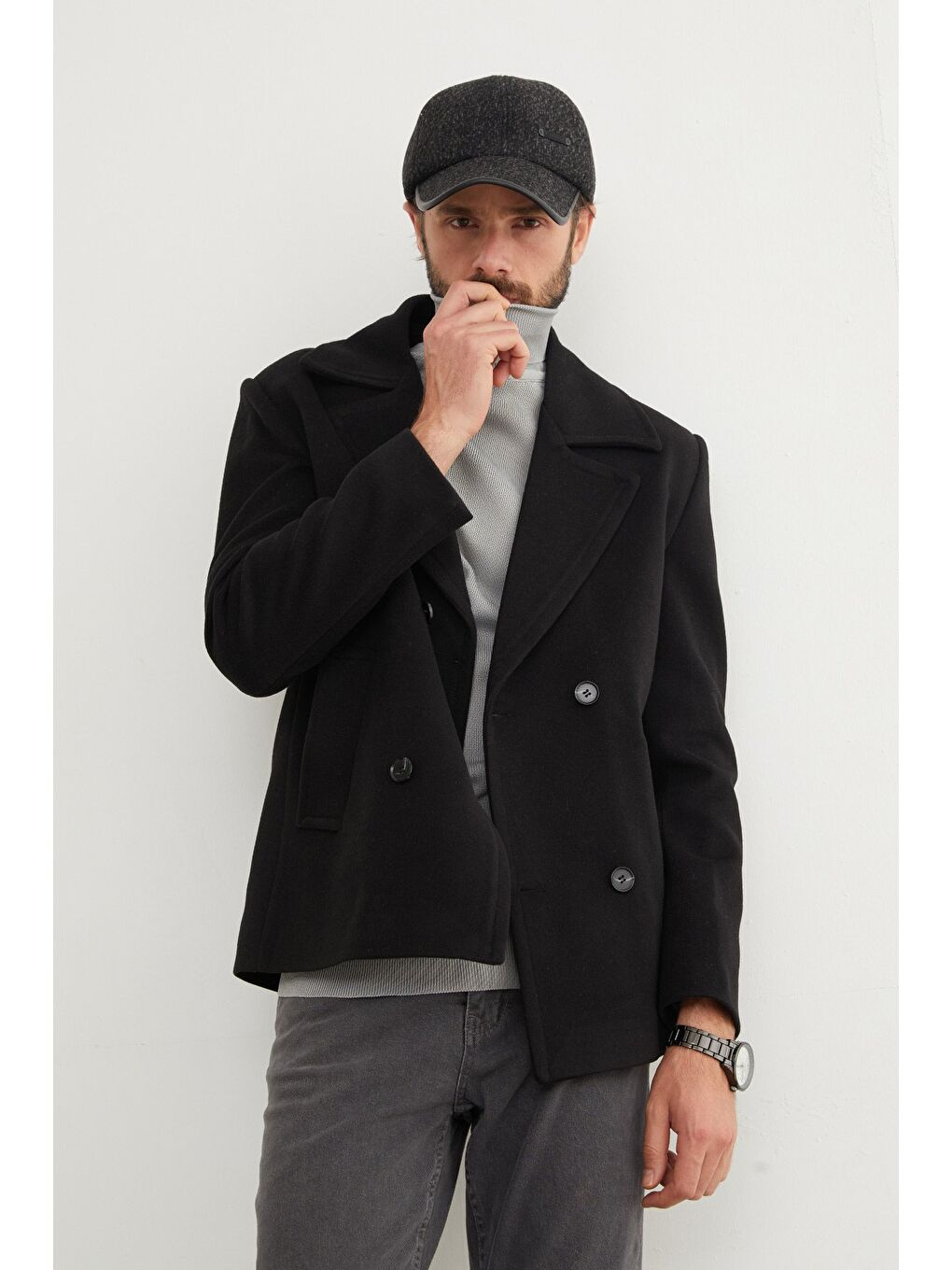 Siyah Düğmeli Kruvaze Yaka Kaşe Kaban-1