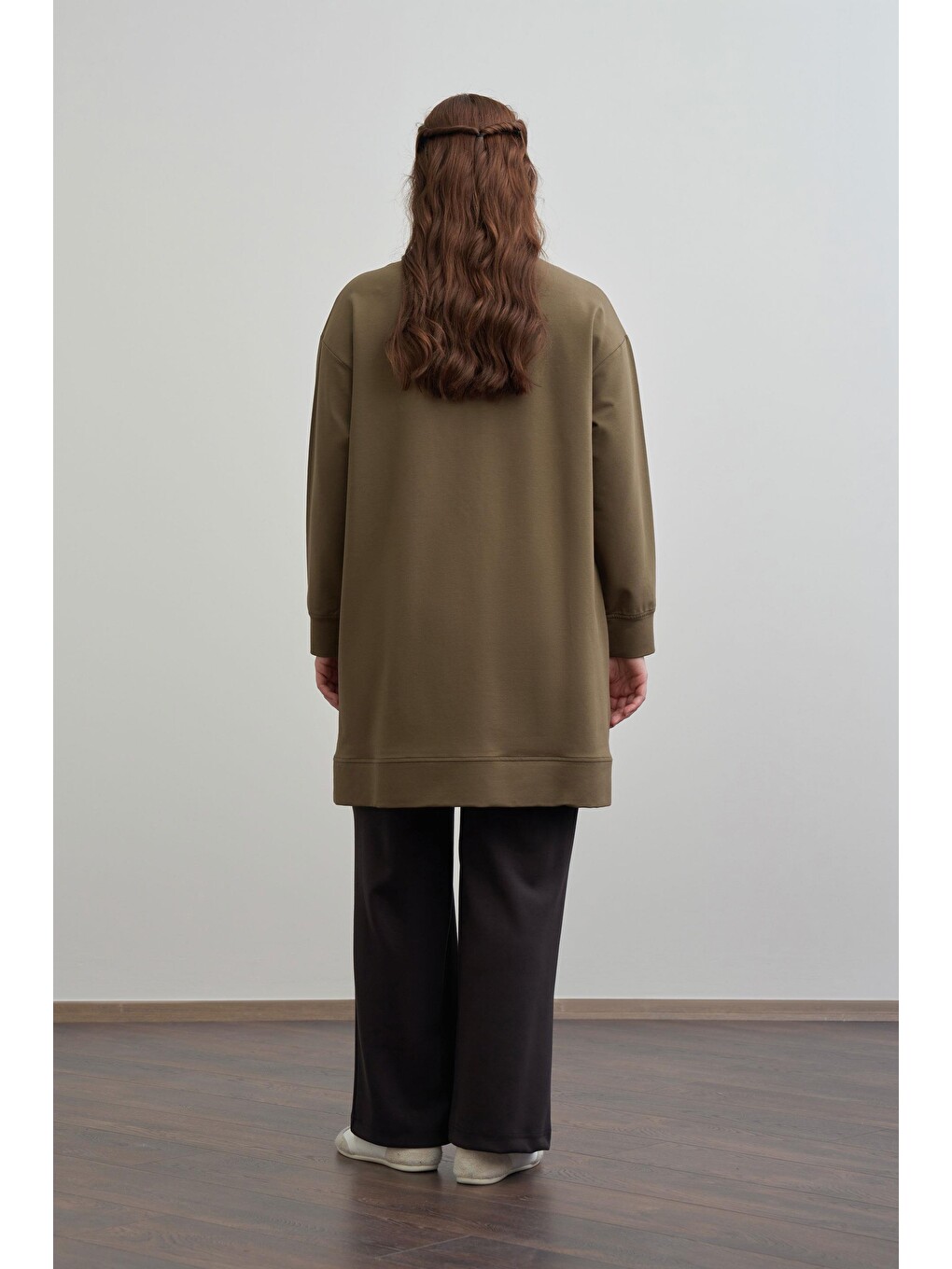 Haki-yumuşak Dokulu Büyük Beden Nakışlı Sweatshirt-2