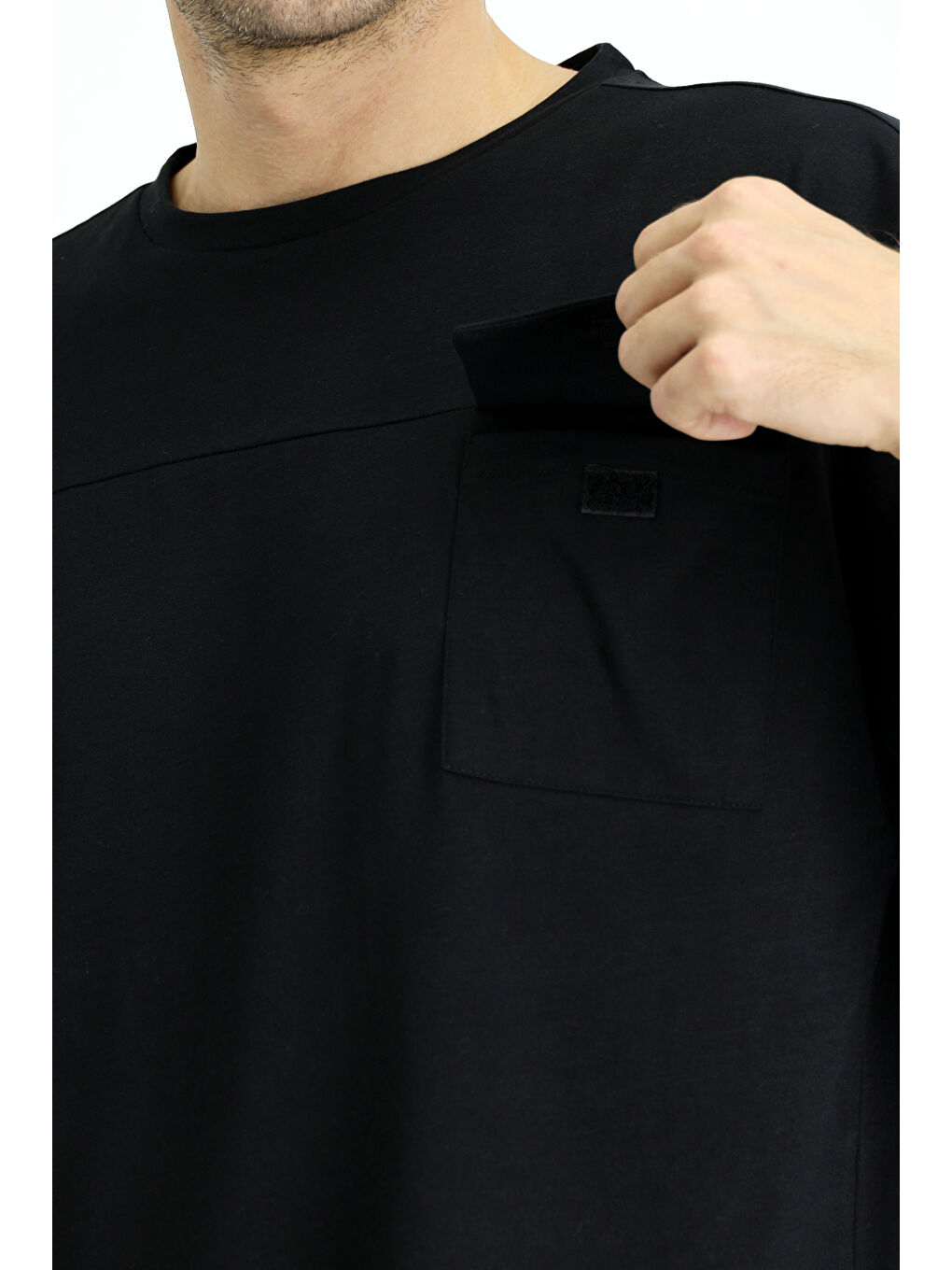 Siyah Kısa Kol Bisiklet Yaka 3'lü Şortlu Pijama Seti-3