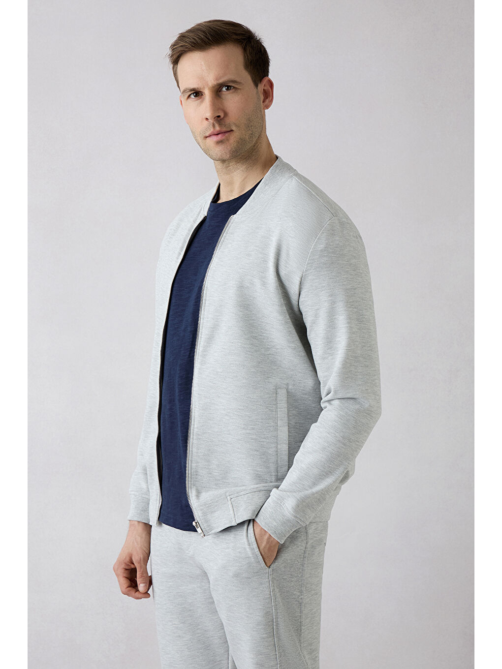 Gri Fermuarlı Esnek Bomber Sweat Hırka