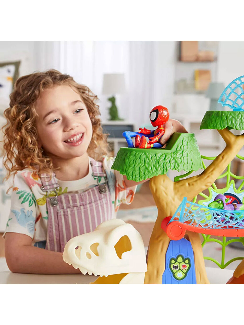 And His Amazing Friends Dino Webs Ağaç Evi Set F9477-6