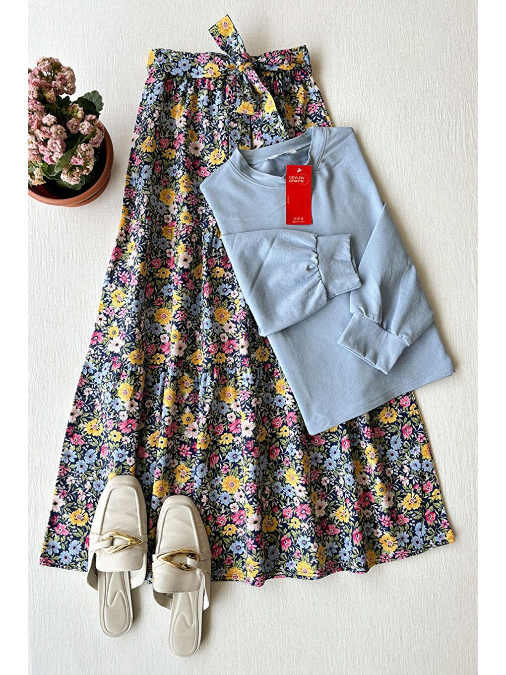 Tabanı Lacivert Mavi Menekşe Kat Kat Etek & Bebe Mavisi 2 İplik Crop Takım