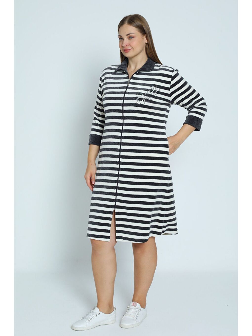 Karışık Kadın Kahverengi Çizgi Desenli Truvakar Kollu Taş Detaylı Pamuklu Kadife Büyük Beden Elbise-1