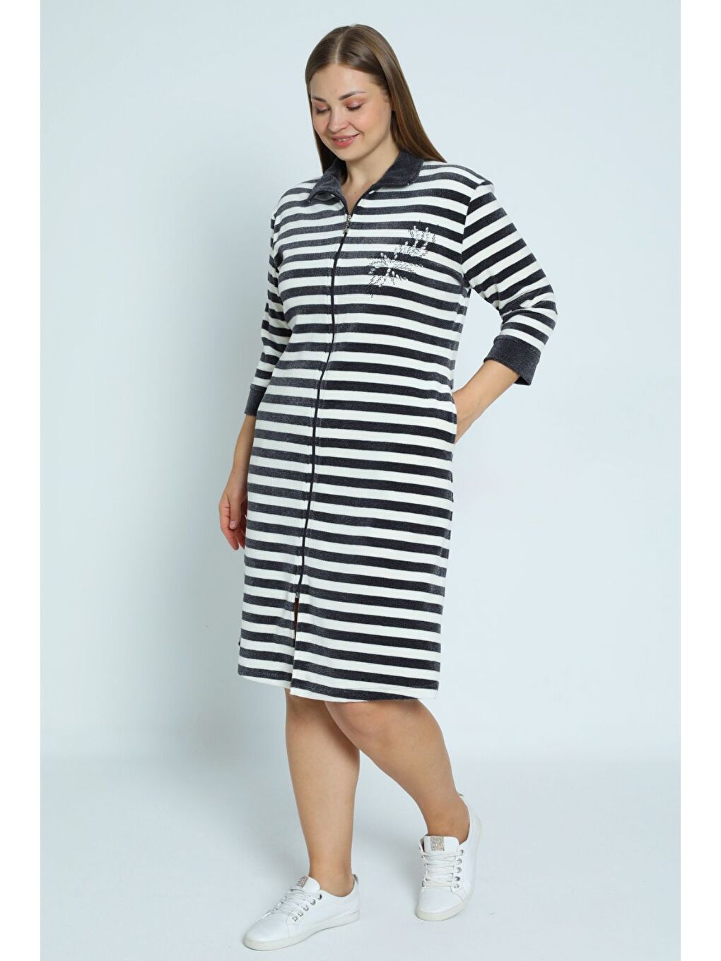 Karışık Kadın Kahverengi Çizgi Desenli Truvakar Kollu Taş Detaylı Pamuklu Kadife Büyük Beden Elbise-3