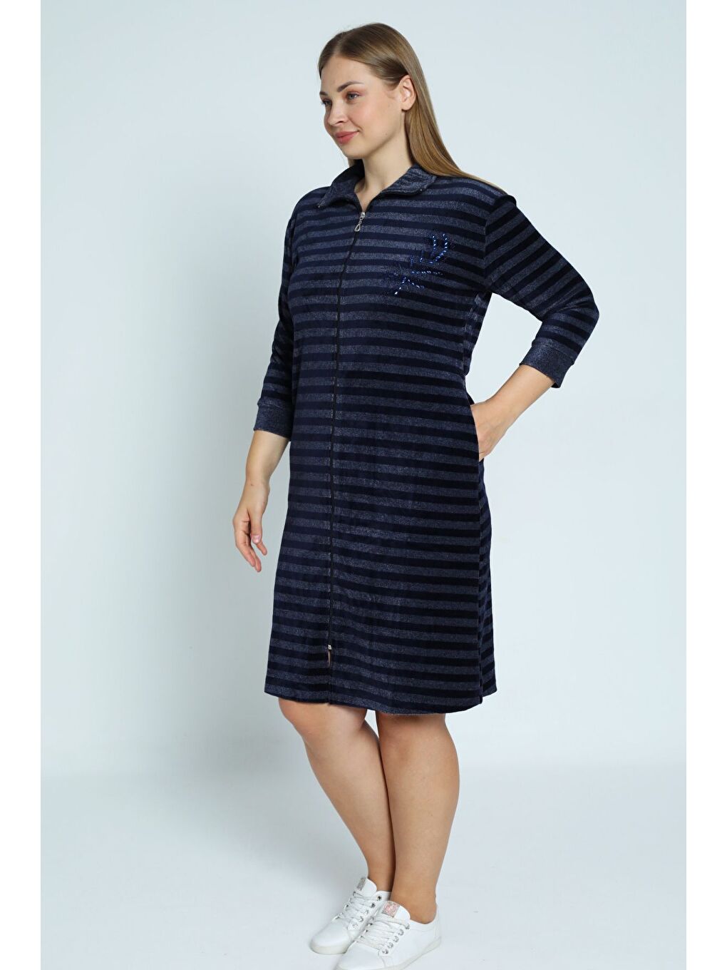 Lacivert Kadın Kahverengi Çizgi Desenli Truvakar Kollu Taş Detaylı Pamuklu Kadife Büyük Beden Elbise