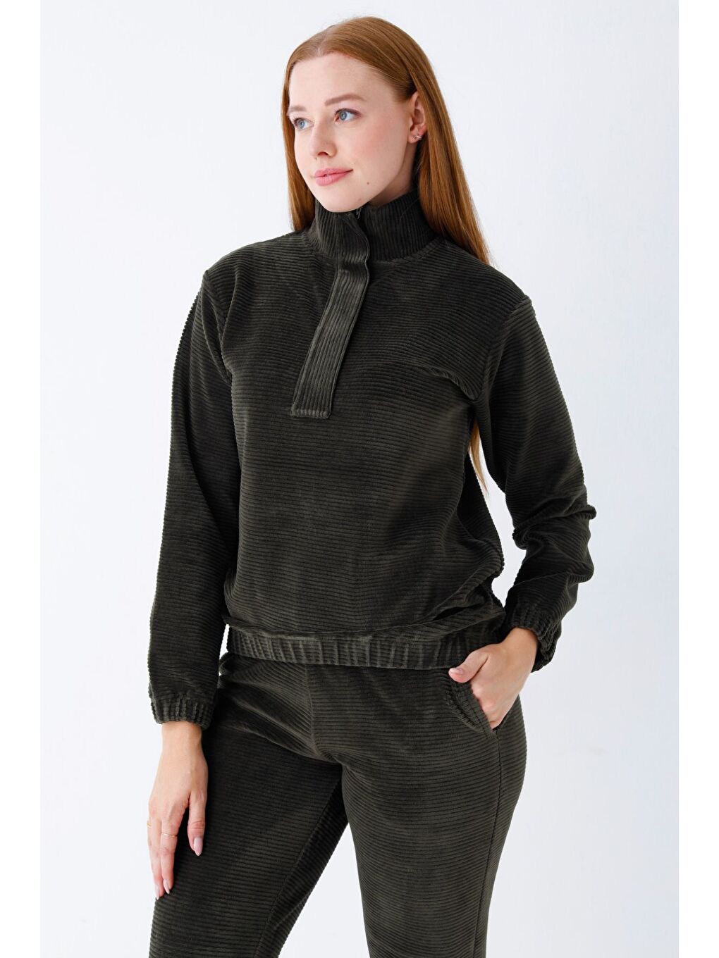 Haki kadın haki uzun kollu cepli yakası fermuarlı pamuklu kadife Elastanlı alt üst eşofman takımı-1