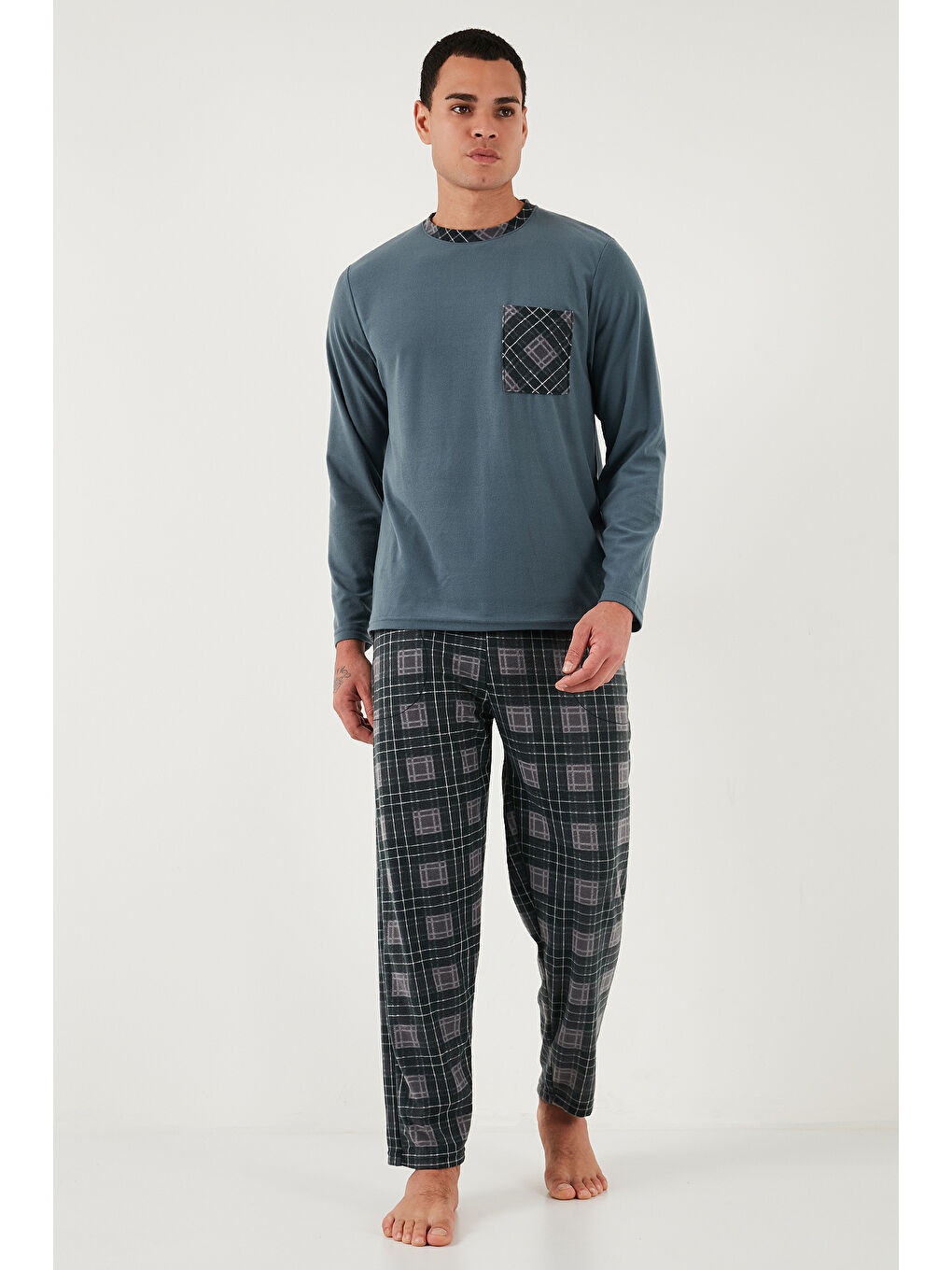 Gri Kareli Yumuşak Dokulu Regular Fit Uzun Kollu Pijama Takımı 609611060-3