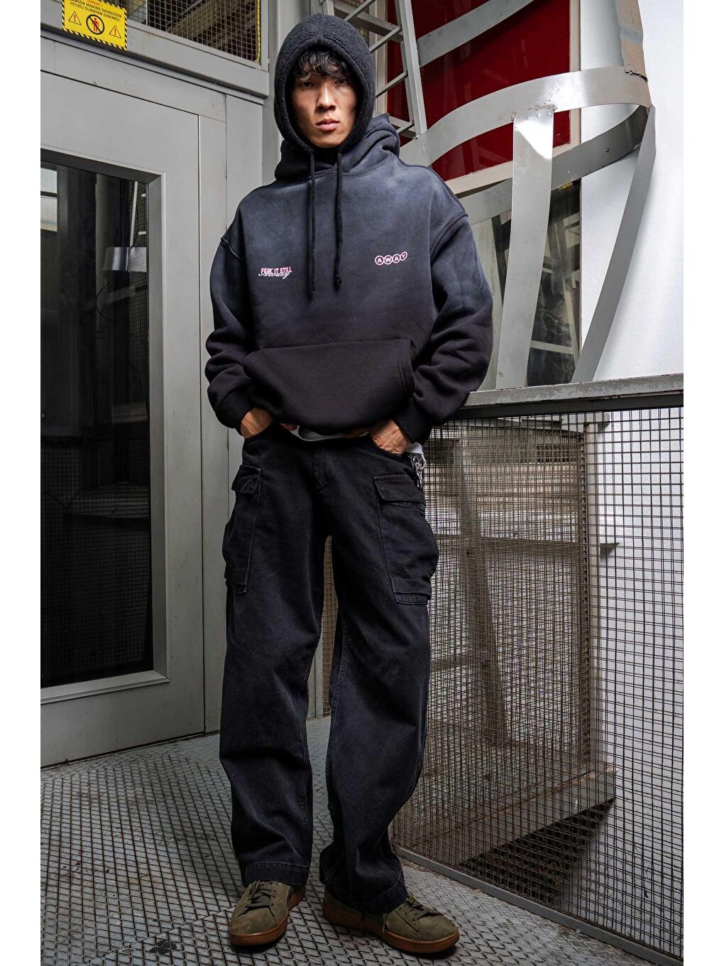 Erkek Oversize Baskılı Yıkamalı Kapüşonlu Hoodie Siyah-3