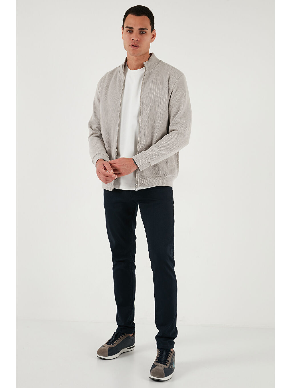 Bej Pamuklu Relaxed Fit Dik Yaka Fermuarlı Hırka 5901075-1