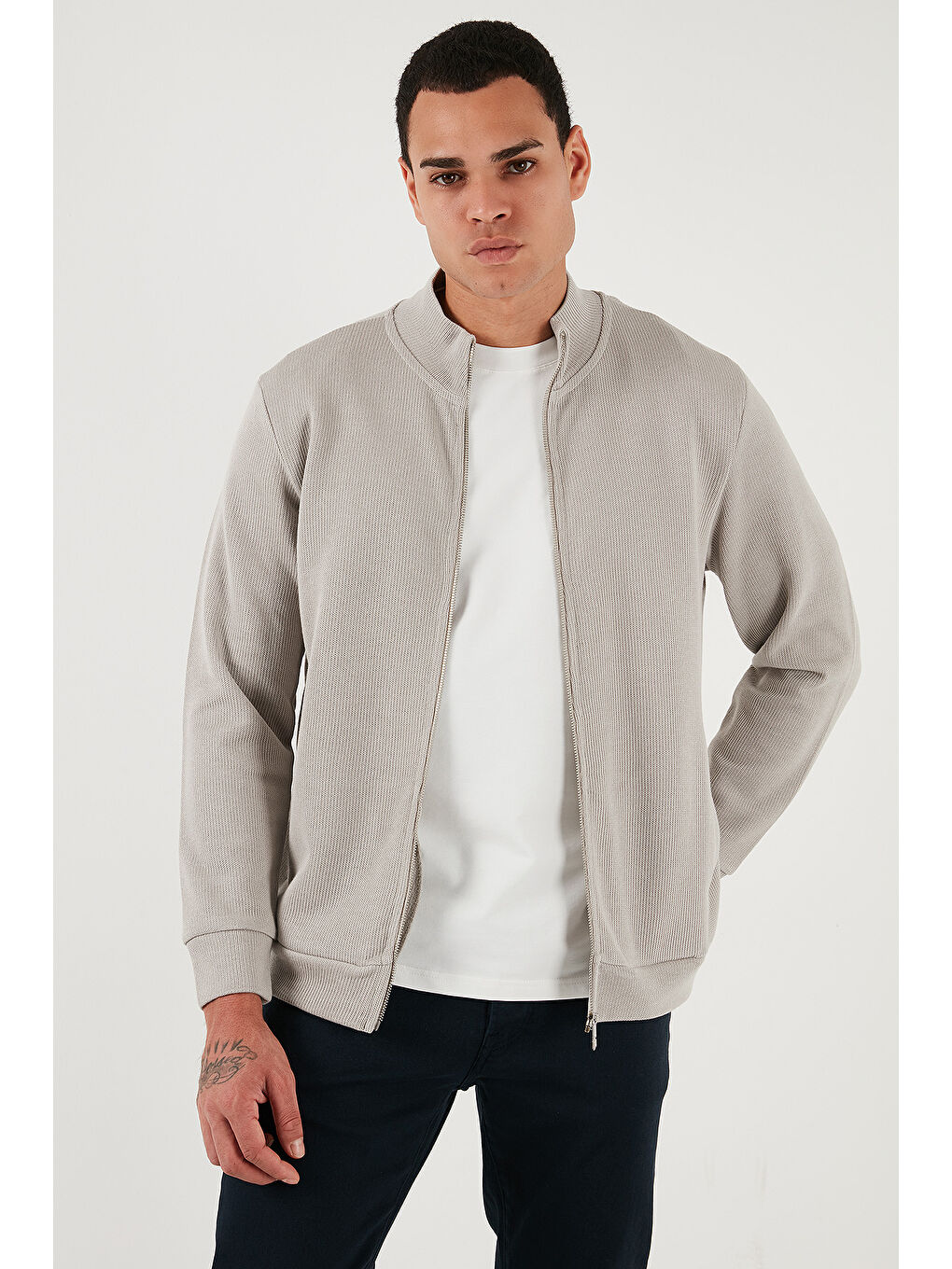 Bej Pamuklu Relaxed Fit Dik Yaka Fermuarlı Hırka 5901075-2