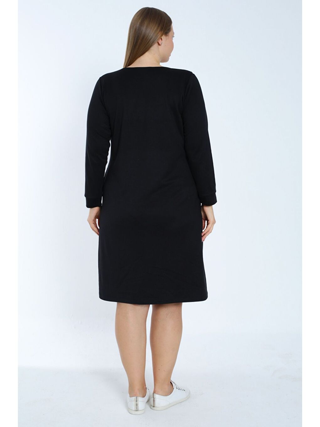 Kadın Siyah Büyük Beden Uzun Kollu Taş Detaylı Cepli Pamuklu Elbise-4