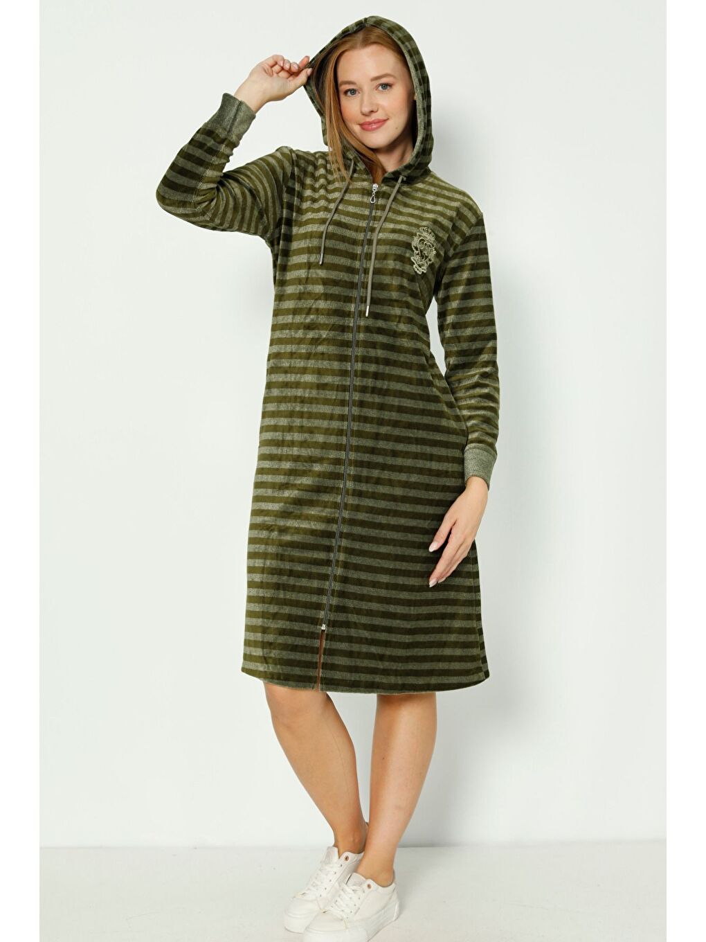 Haki haki çizgili Kapüşonlu nakış detaylı pamuklu kadife uzun kollu kadın elbise