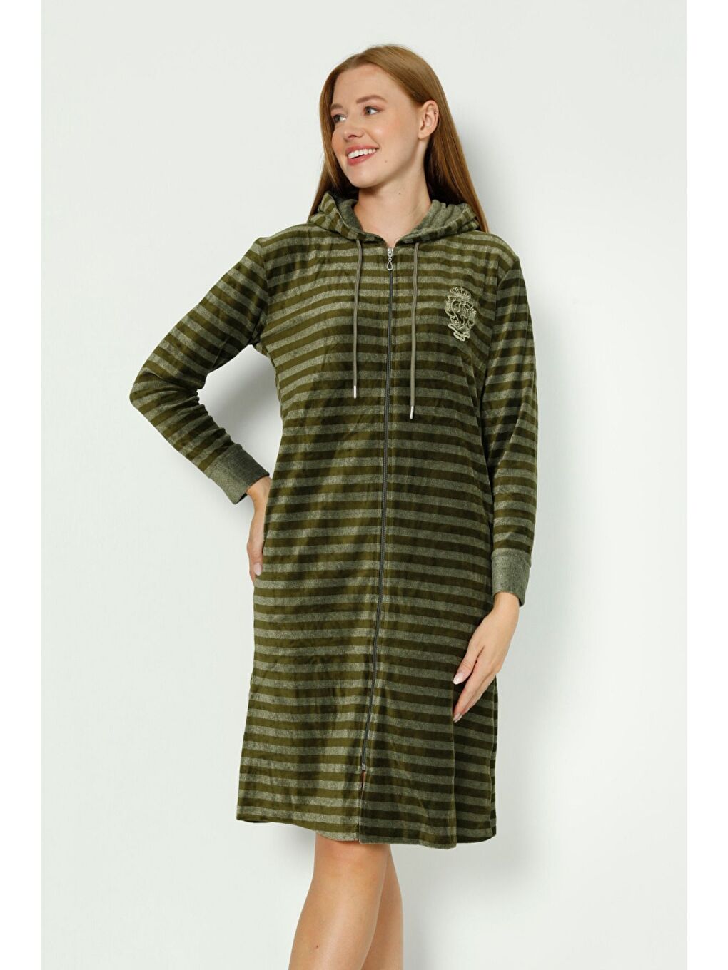 Haki haki çizgili Kapüşonlu nakış detaylı pamuklu kadife uzun kollu kadın elbise-1