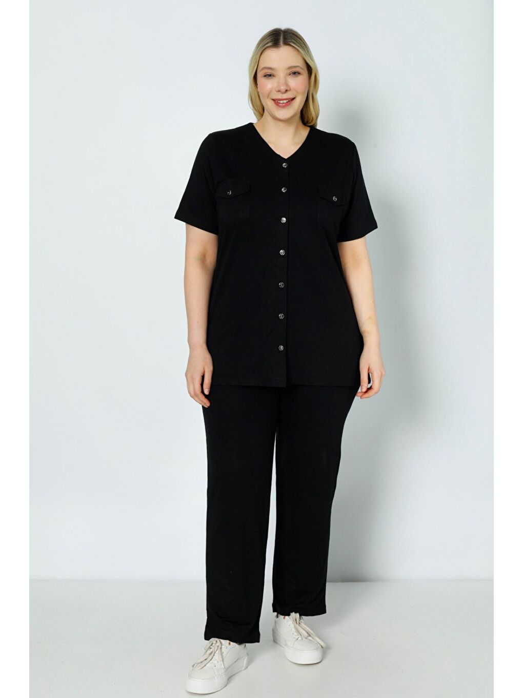 Siyah kadın siyah büyük beden kısa kollu düğmeli cepli eşofman takımı-2