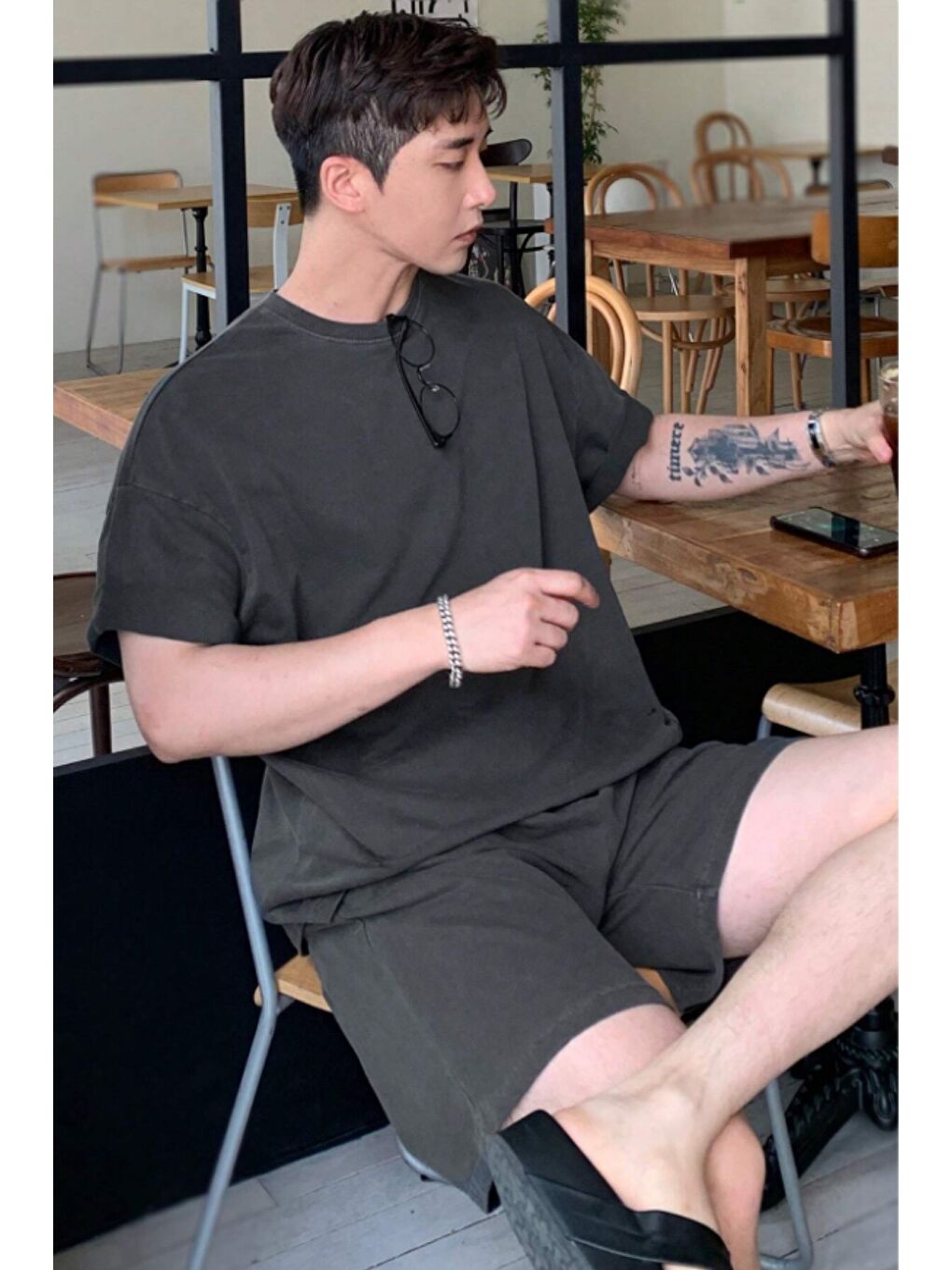 Siyah Erkek Oversize T-Shirt Şort Takım Rahat Yazlık Kombin-3