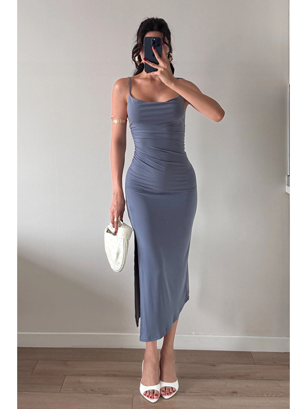 Kadın Antrasit Askılı Yırtmaçlı Uzun Elbise 1009-1034