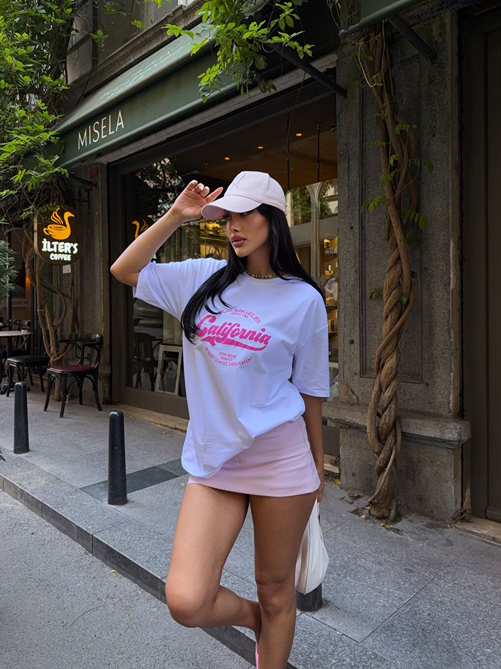 Beyaz California Baskılı Oversize T-Shirt-3