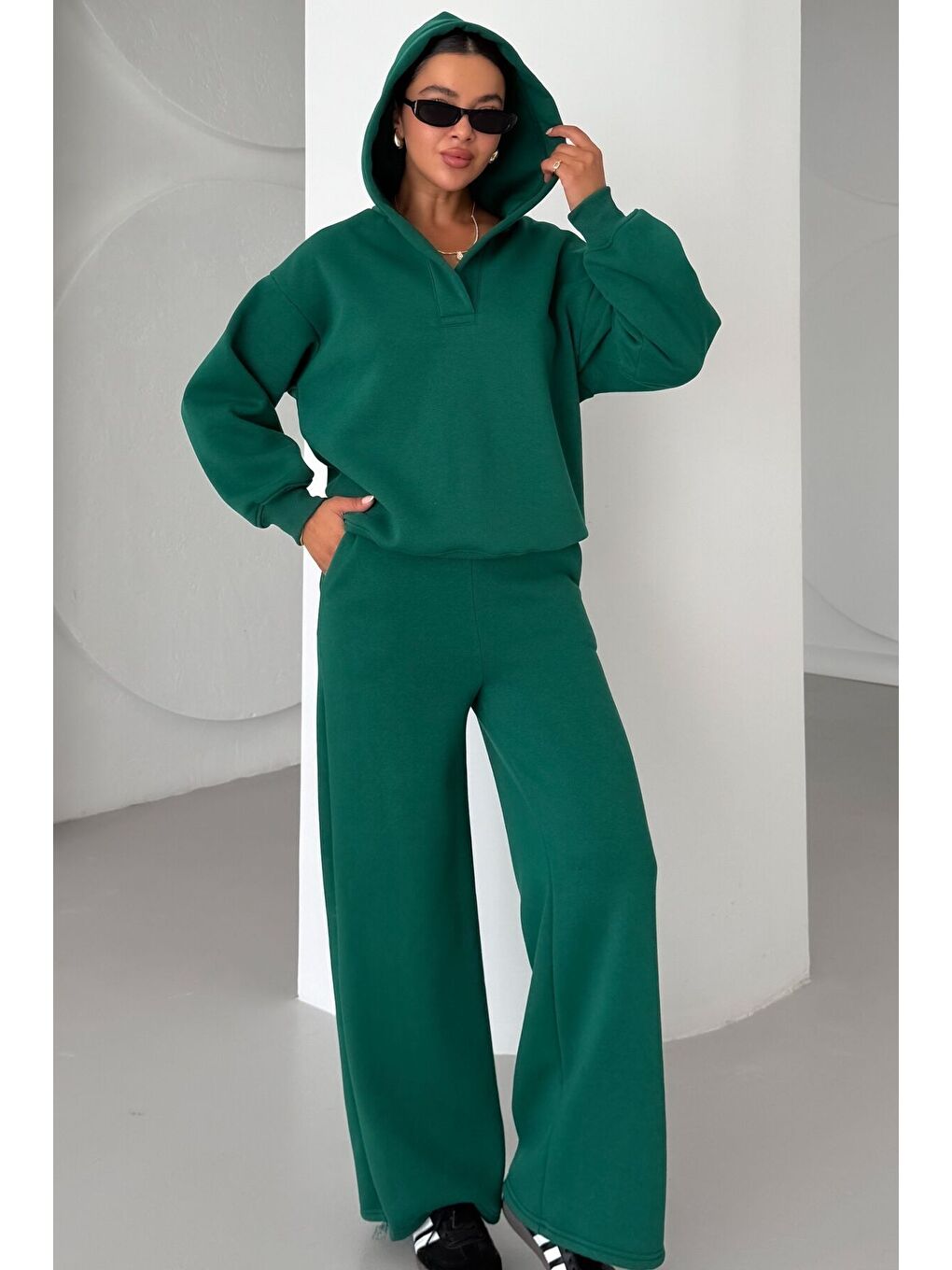 Kadın Yeşil Patlı Yaka Kapüşonlu 3 İplik Eşofman Takımı