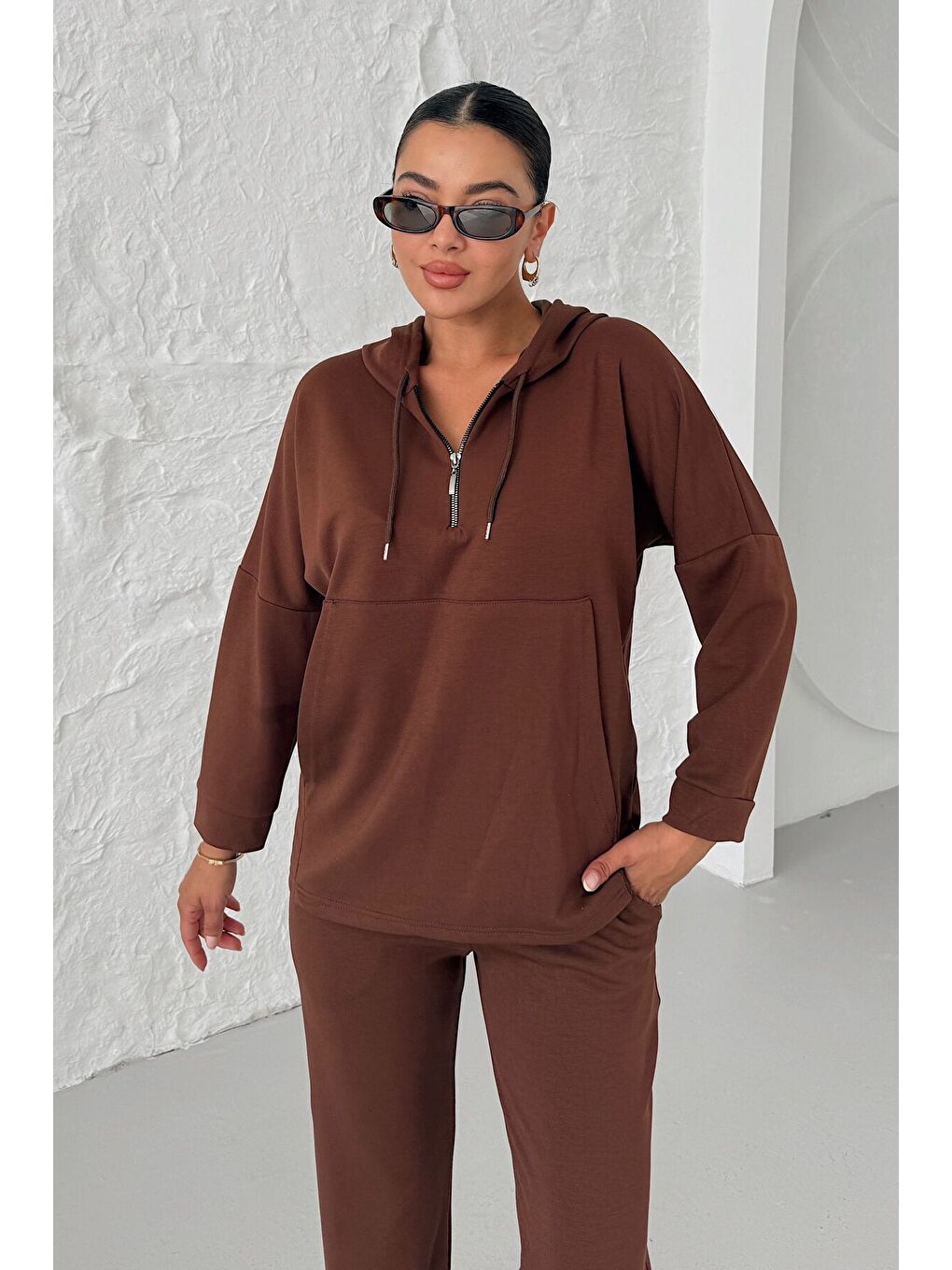 Kadın Kahverengi Yarım Fermuarlı Kapüşonlu Modal Kumaş Eşofman Takımı-1