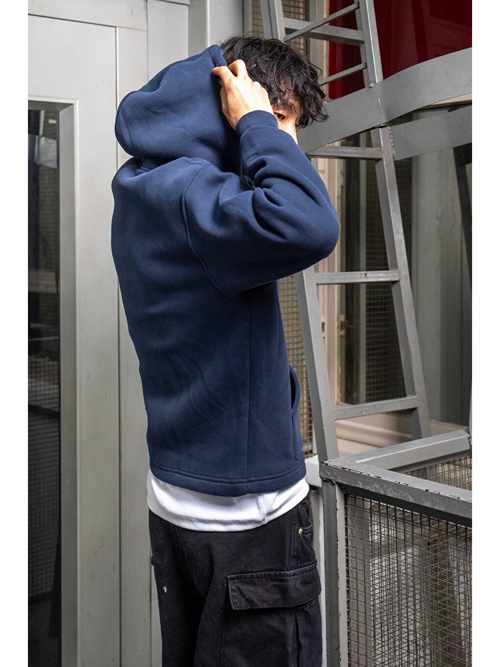 Erkek Kabartmalı Baskılı Kapüşonlu Hoodie Lacivert-2