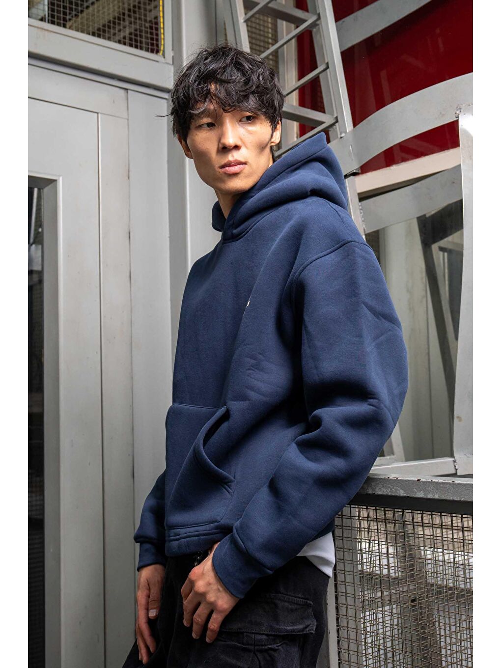 Erkek Kabartmalı Baskılı Kapüşonlu Hoodie Lacivert-4