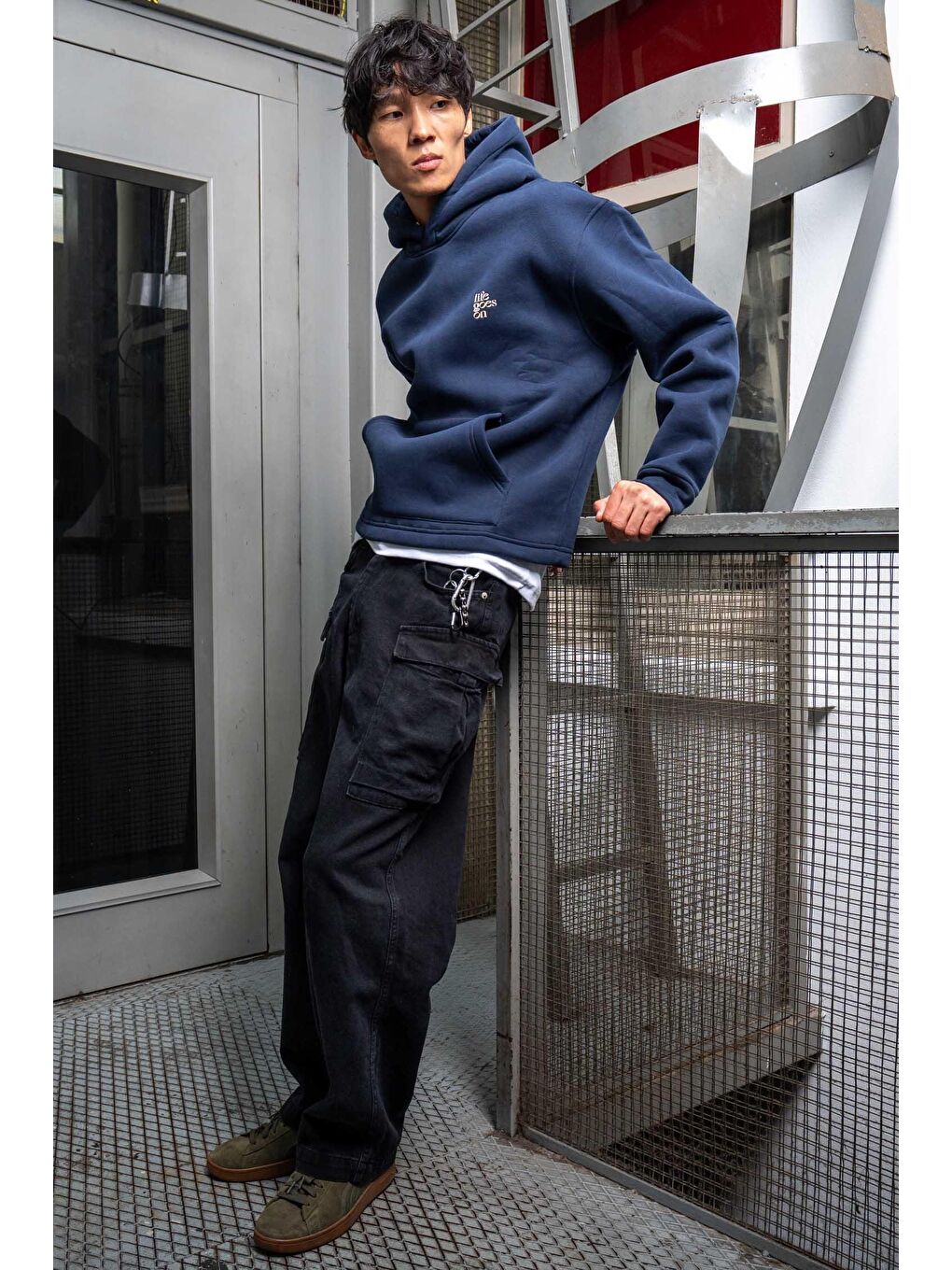 Erkek Kabartmalı Baskılı Kapüşonlu Hoodie Lacivert-5