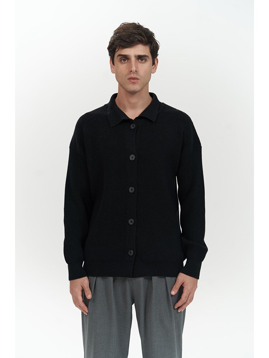 Bastian Düğme Detay Siyah Erkek Triko Hırka-1