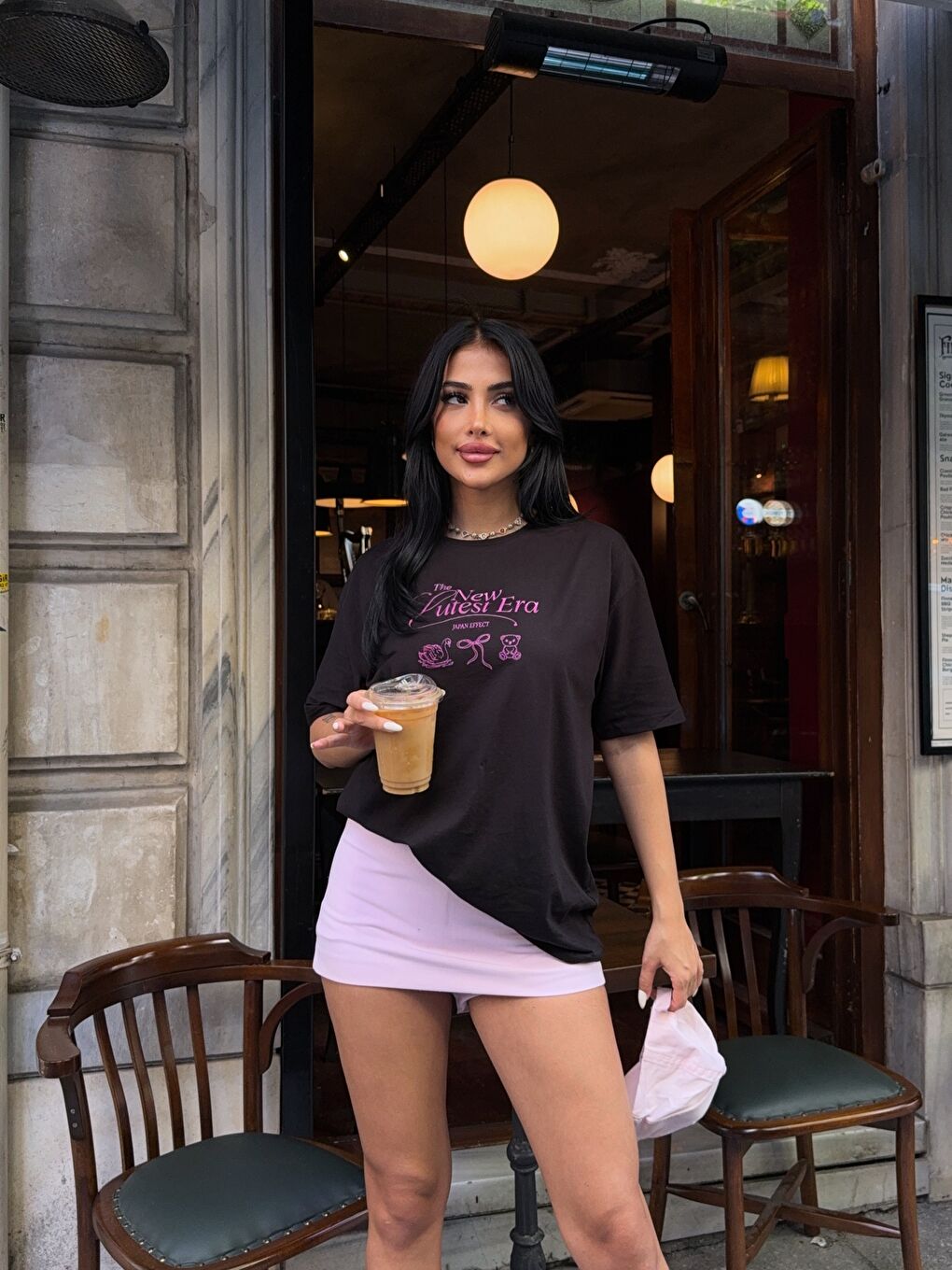 Lila Baskılı Oversize Siyah T-shirt