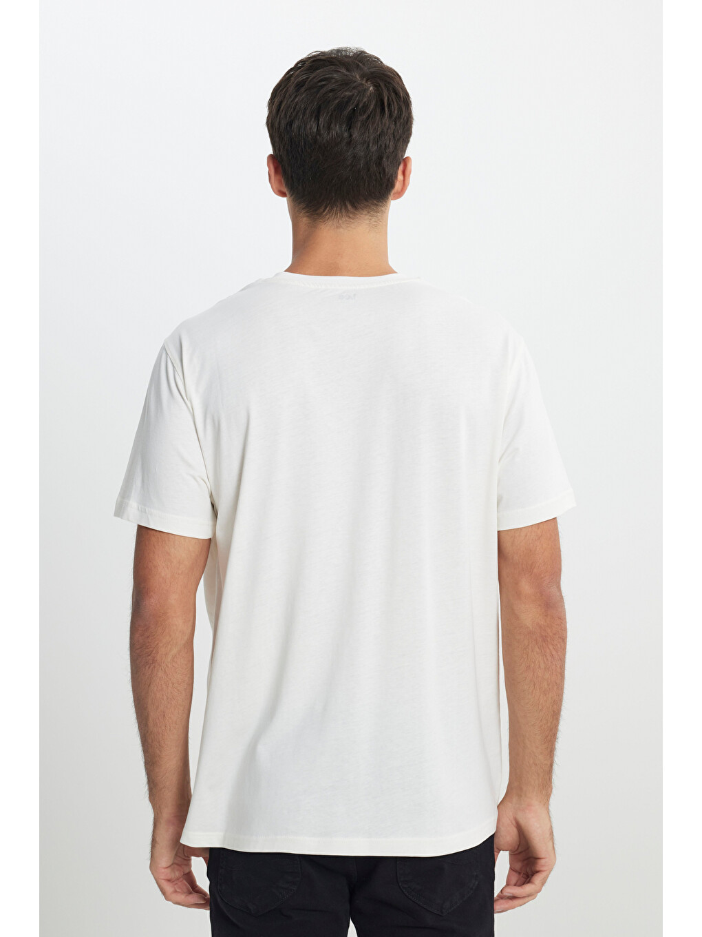 Regular Fit Normal Kesim Bisiklet Yaka %100 Pamuk Beyaz Tişört-3