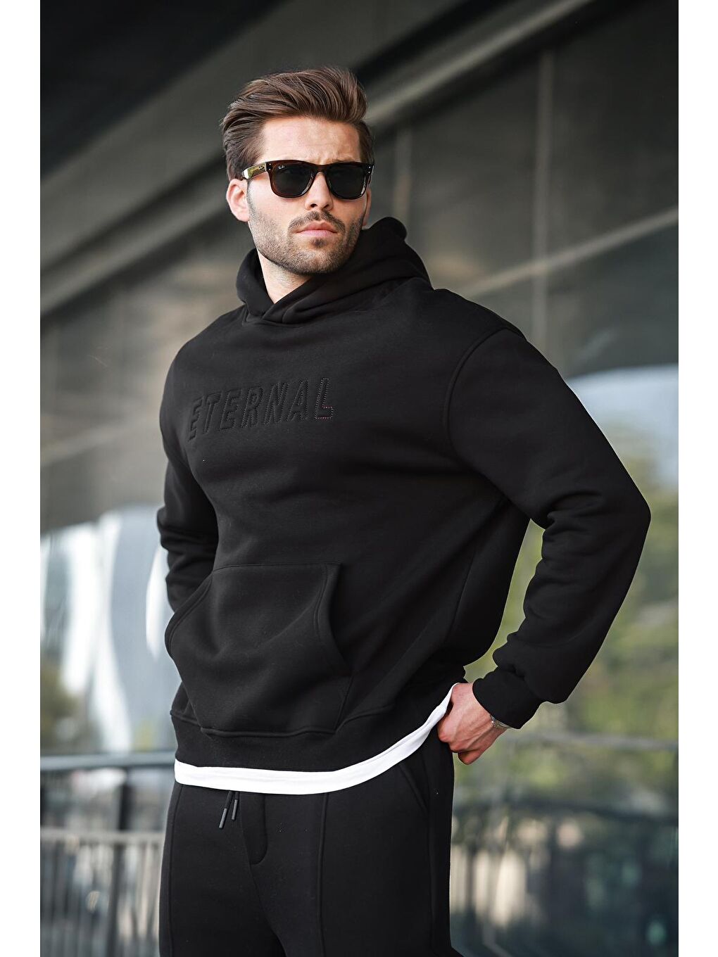 Siyah Kapüşonlu Erkek Eşofman Takımı E7324-1