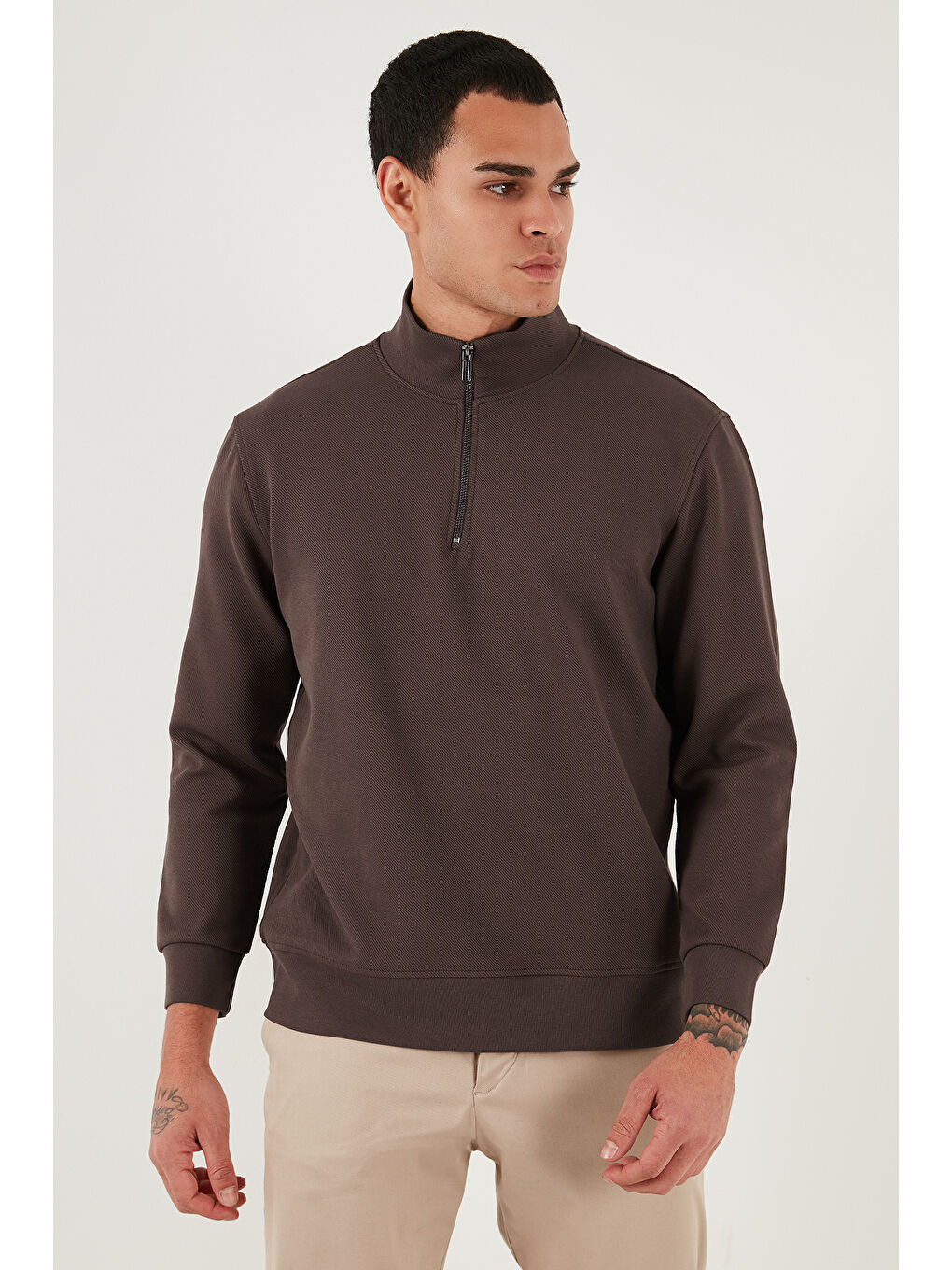 Kahverengi Pamuklu Regular Fit Yarım Fermuarlı Dik Yaka Sweat 5905470-2