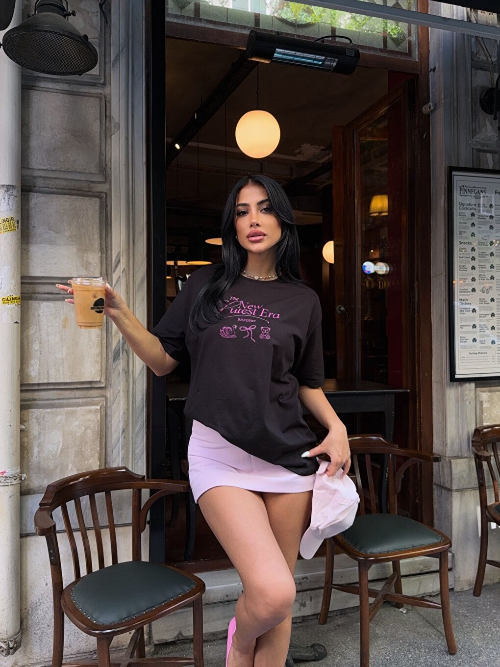 Lila Baskılı Oversize Siyah T-shirt-2